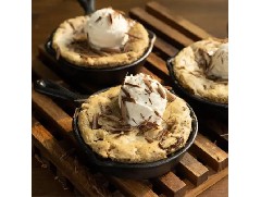 體驗(yàn)冰火兩重天的口感！香草冰淇淋巧克力曲奇